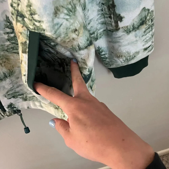 Pacsun Mens Green White Full Zip Jacket Medium Scenic Polar Fleece Forest Trees - Picture 10 of 13